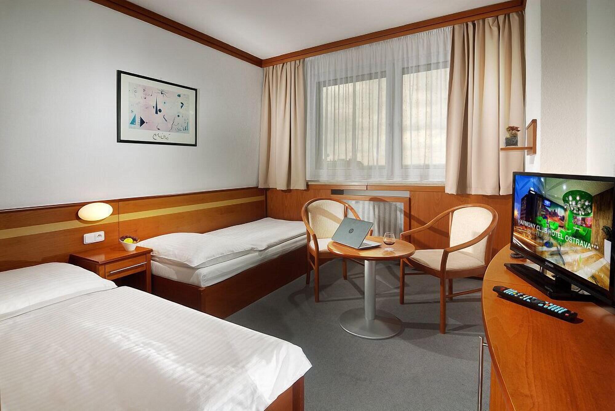 Harmony Club Hotel Ostrava Bagian luar foto