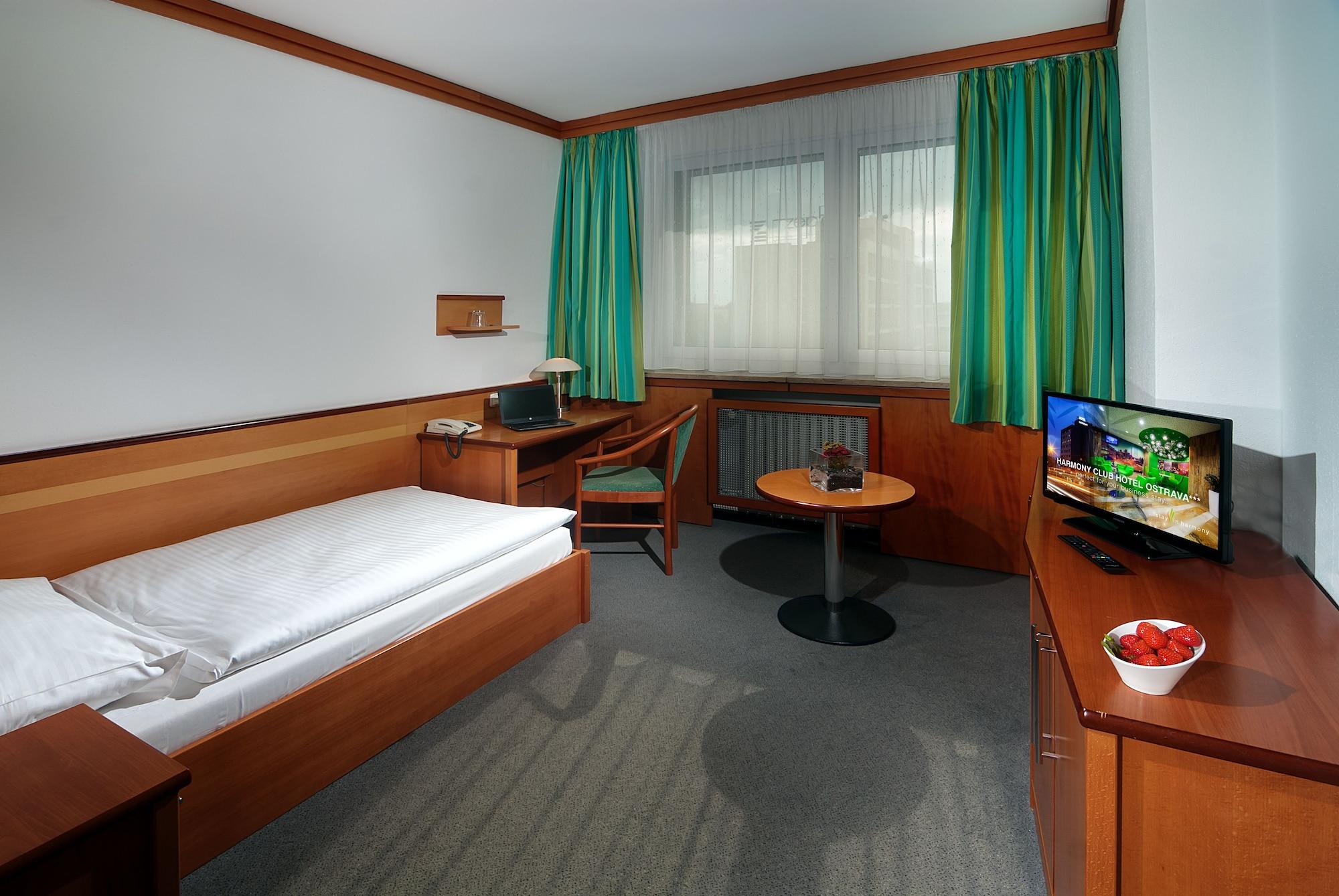 Harmony Club Hotel Ostrava Bagian luar foto