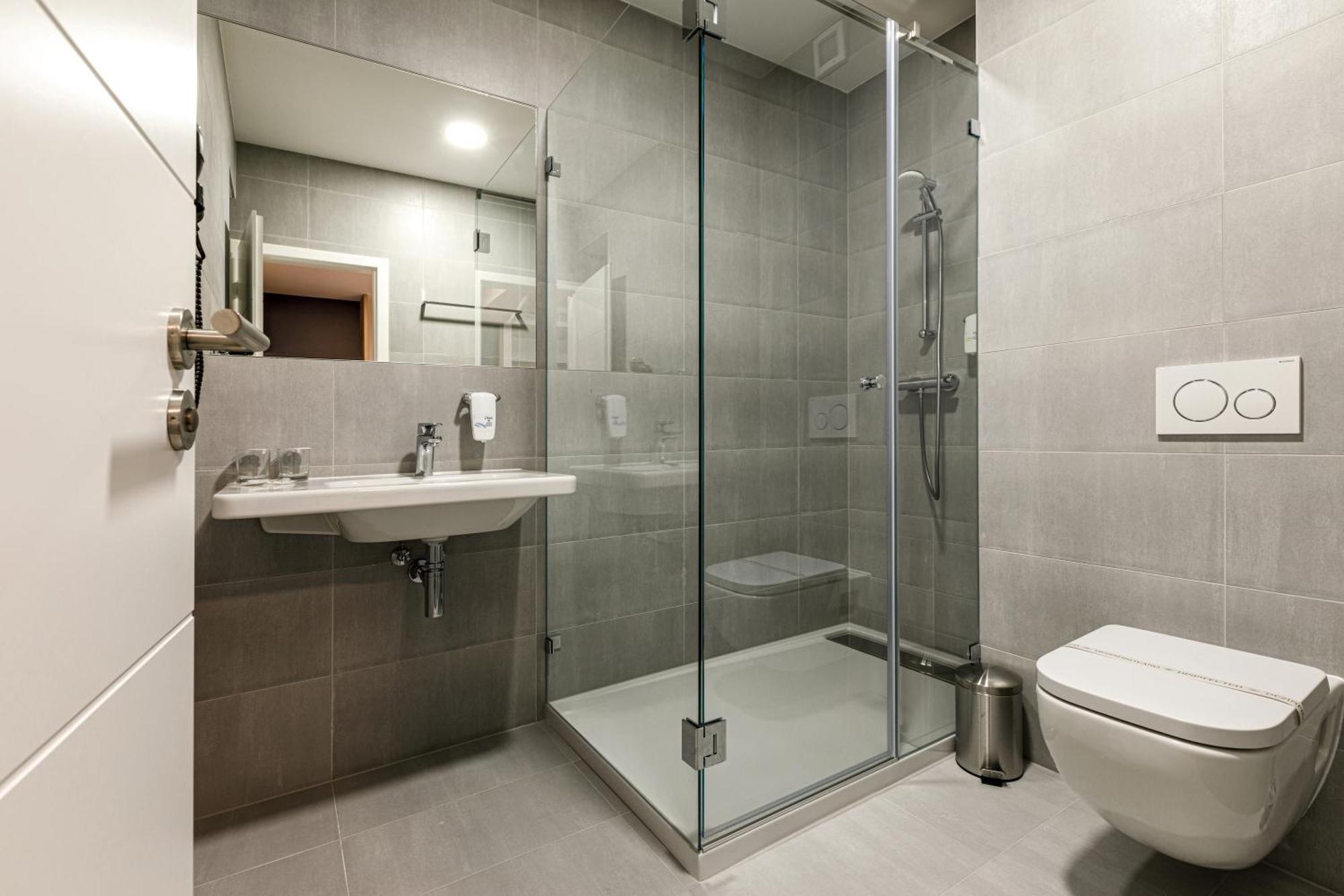 Harmony Club Hotel Ostrava Bagian luar foto