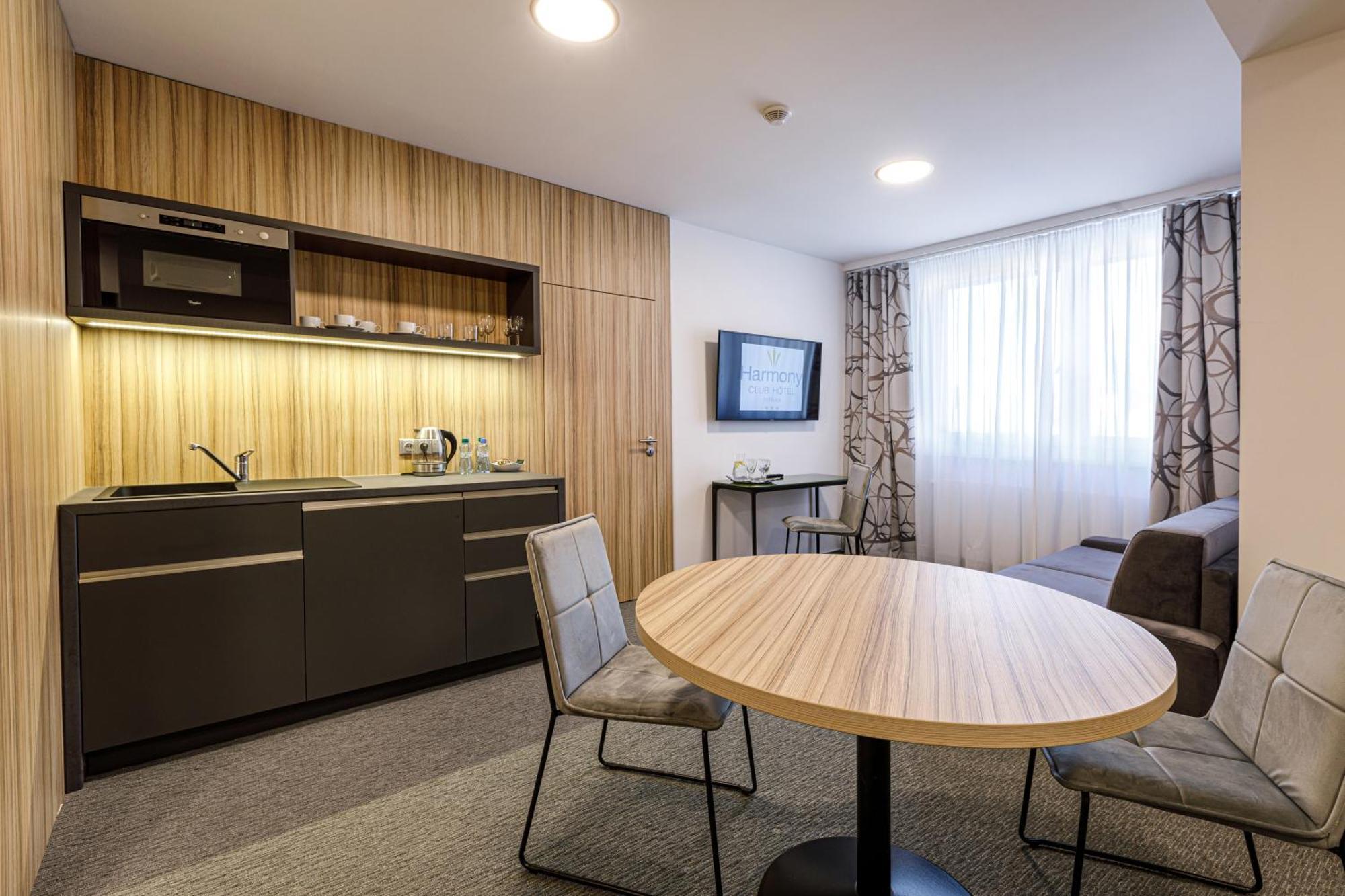 Harmony Club Hotel Ostrava Bagian luar foto