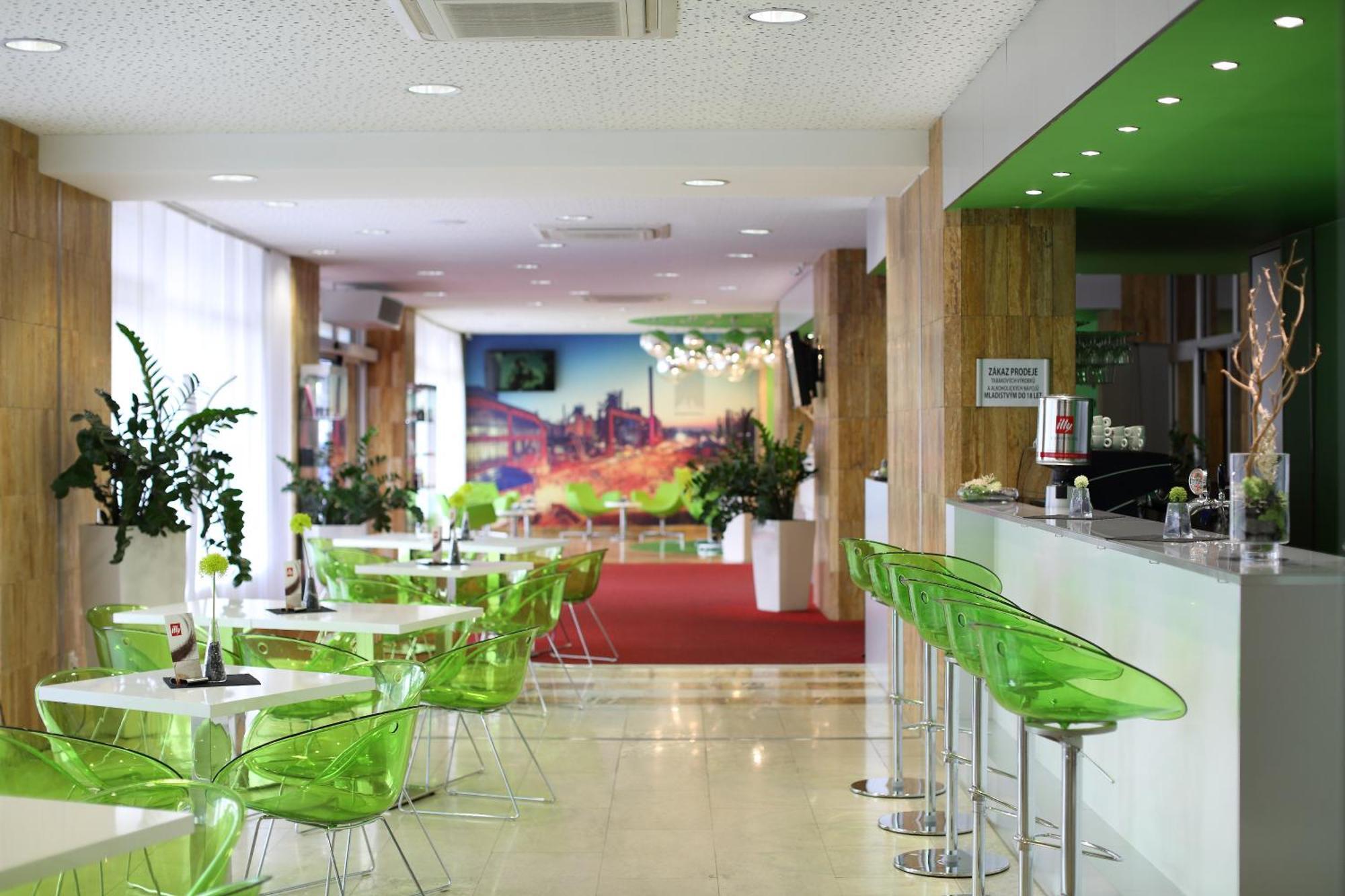 Harmony Club Hotel Ostrava Bagian luar foto