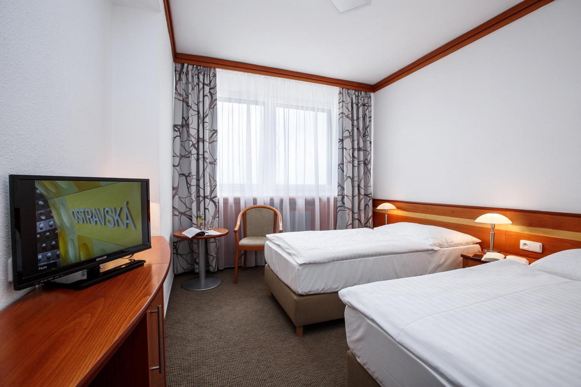 Harmony Club Hotel Ostrava Bagian luar foto