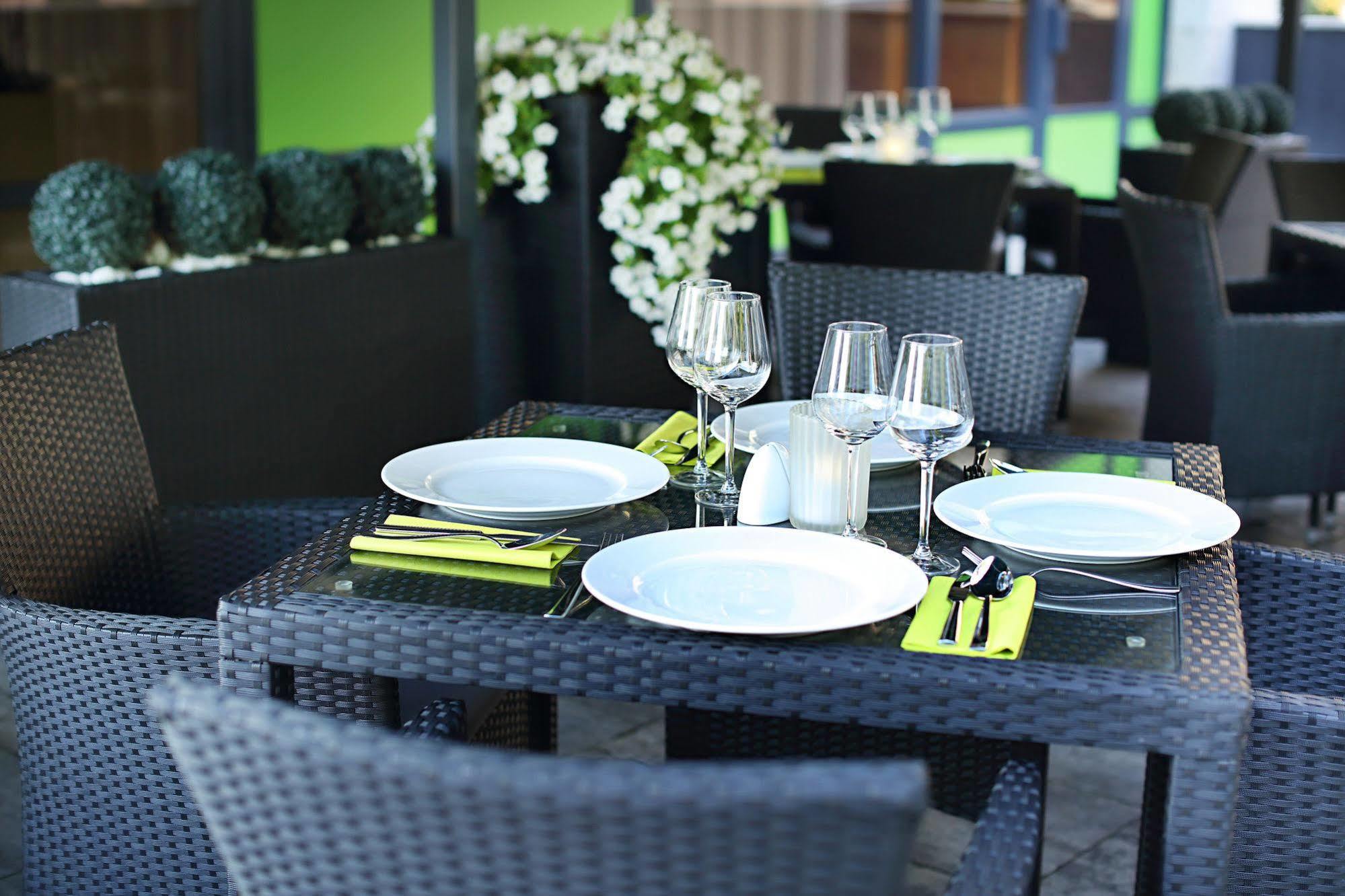 Harmony Club Hotel Ostrava Bagian luar foto
